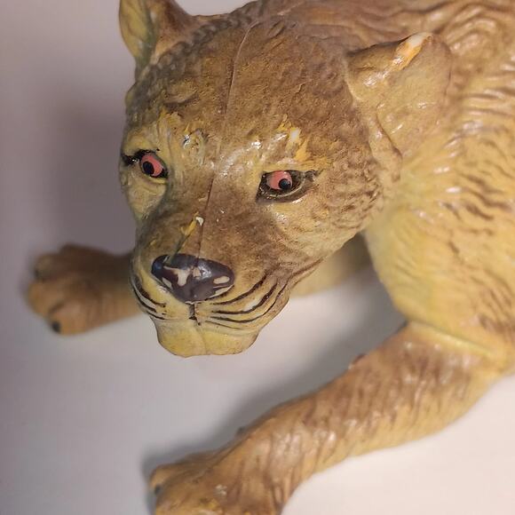 Lot of 7 AAA Animal Figures Lion, 2 Tiger , Leopard, 2 Buffalo, Panther Safari - Picture 14 of 16